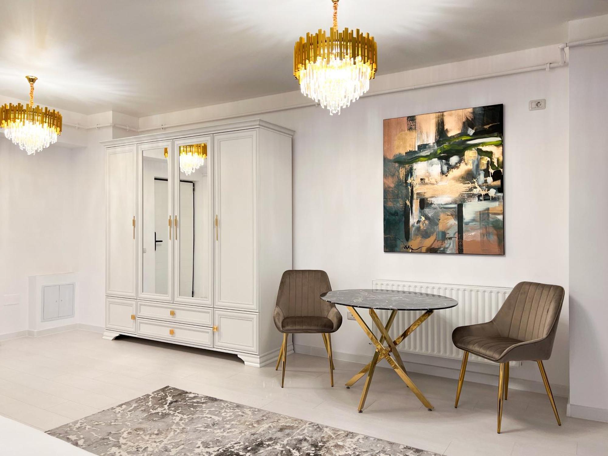 Happy Studio By Rh Living Букурещ Екстериор снимка